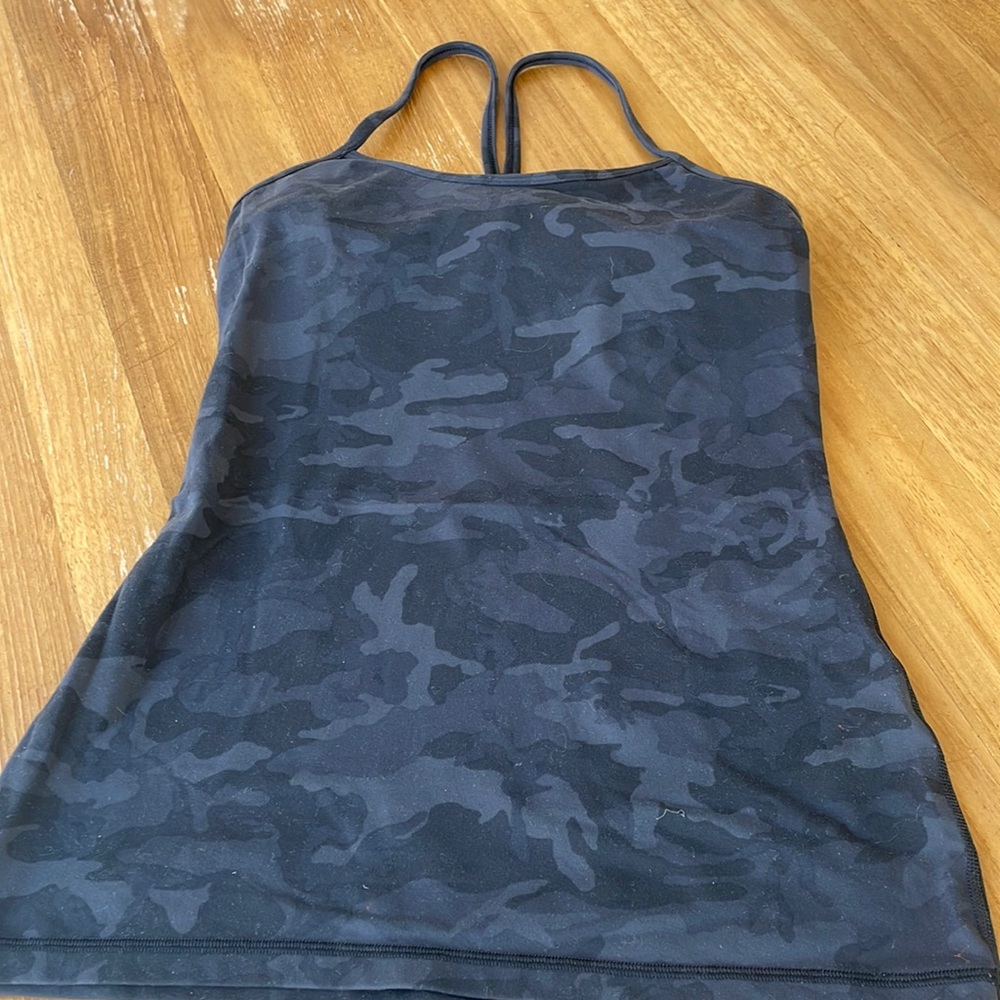 LULULEMON CAMO TOP